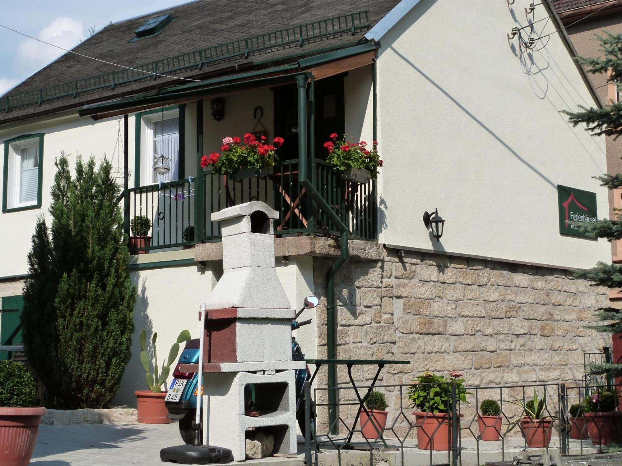 Ferienhaeusel Am Malerweg Mit Terrasse Holiday home Bad Schandau